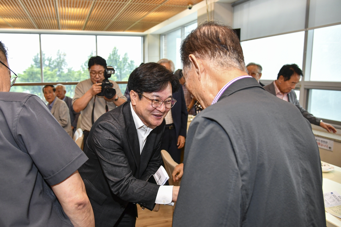 김병수 시장, 대한노인회와 정담회 갖고 노인복지 현재와 미래 논해 이미지